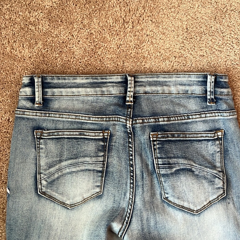 Floral Embroidered Flare Bell BottomJeans - Picture 8 of 12